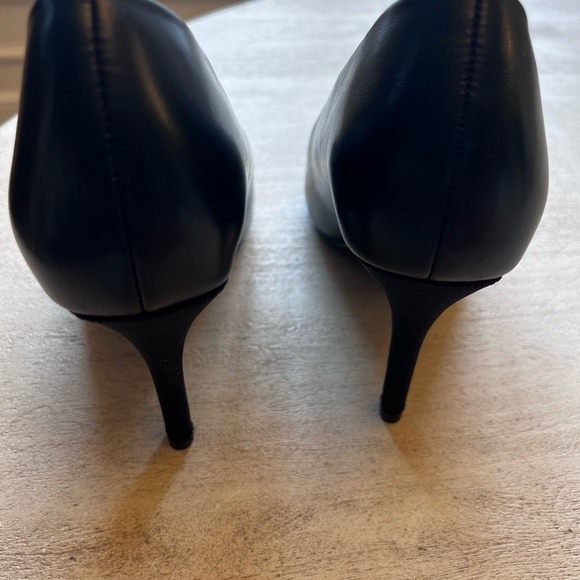 Antonia Saint New York Classic Black Heels - Picture 6 of 7